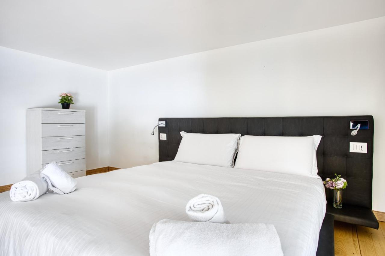 Apartamento Joivy Charismatic 1-Bed Flat With Parking Milán Exterior foto